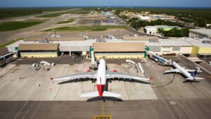 Aeropuertos reanudan operaciones tras suspender sus labores por tormenta Franklin