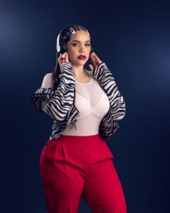 Claribel Adamez  «la loba» inicia nueva etapa en la radio dentro del Grupo Medrano