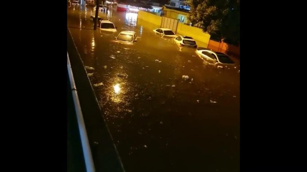 Inundación por tormenta tropical.