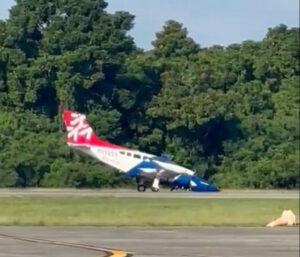 Aeronave se accidenta con siete pasajeros a bordo en aeropuerto El Higüero