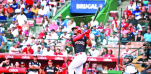 El Escogido triunfa y pone en aprietos al Licey en la disputa por la clasificación