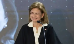 Gobierno inaugura Escuela Básica Alcibíades Mejía en Baní