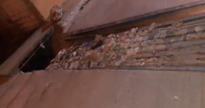 Residentes de Santo Domingo Norte  hacen un llamado urgente a las autoridades municipales para que solucionen el problema y eviten posibles accidentes.