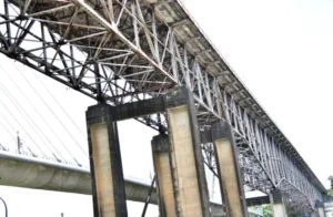 Advierten sobre el deterioro del Puente de la 17
