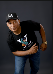 VÍCTOR CLETO Un Talento Del Merengue: que alegra los corazones con buena música.