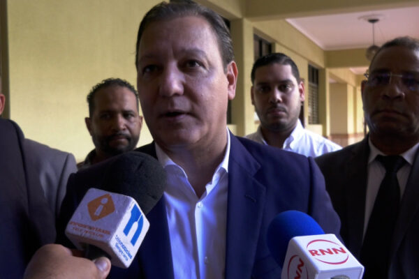 Abel Martínez pide a la justicia levantar embargo de sus cuentas; parte demandante se opone