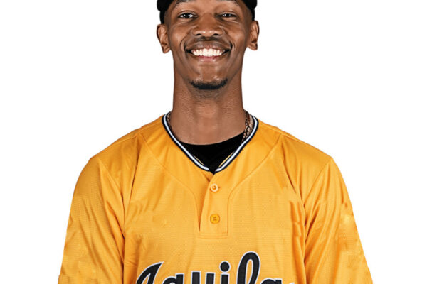 Águilas Cibaeñas anuncian la contratación de los lanzadores importados Triston McKenzie y Oscar Rayo