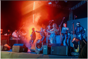 Erika Lane deslumbró en el opening del Playa Palmera Fest 2025 en Punta Cana