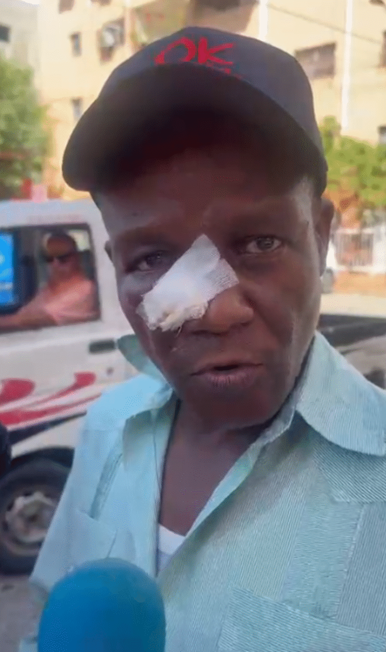 Profesor acude a fiscalía tras agresión presuntamente por estudiantes del liceo Juan Pablo Duarte