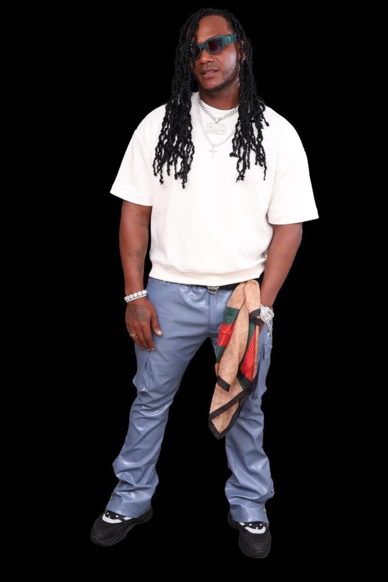 El Guerrero Negro conquista con su dembow