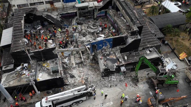 Personas critican con «Dureza» el derrumbe de la discoteca Jet Set