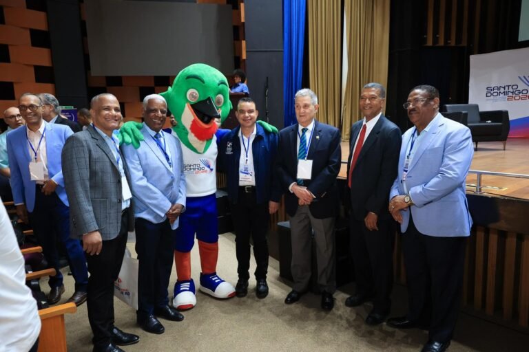 SNS presenta plan integral de salud para los Juegos Centroamericanos y del Caribe Santo Domingo 2026