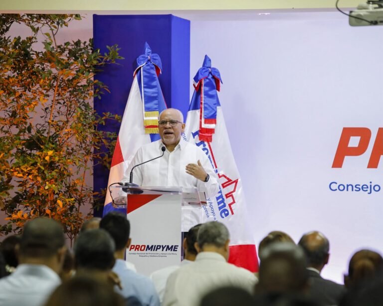 *Promipyme entrega RD$130 millones en préstamos a 480 microempresarios y emprendedores en San Francisco de Macorís.