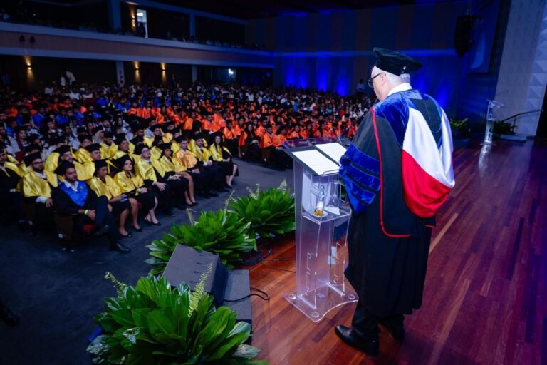 La Universidad APEC (Unapec) celebra su 59.ª Graduación Ordinaria y gradúa a 858 nuevos profesionales
